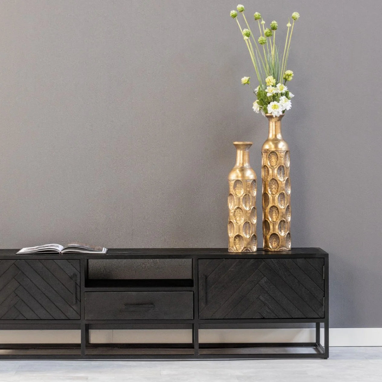 Mangohouten TV Meubel Black