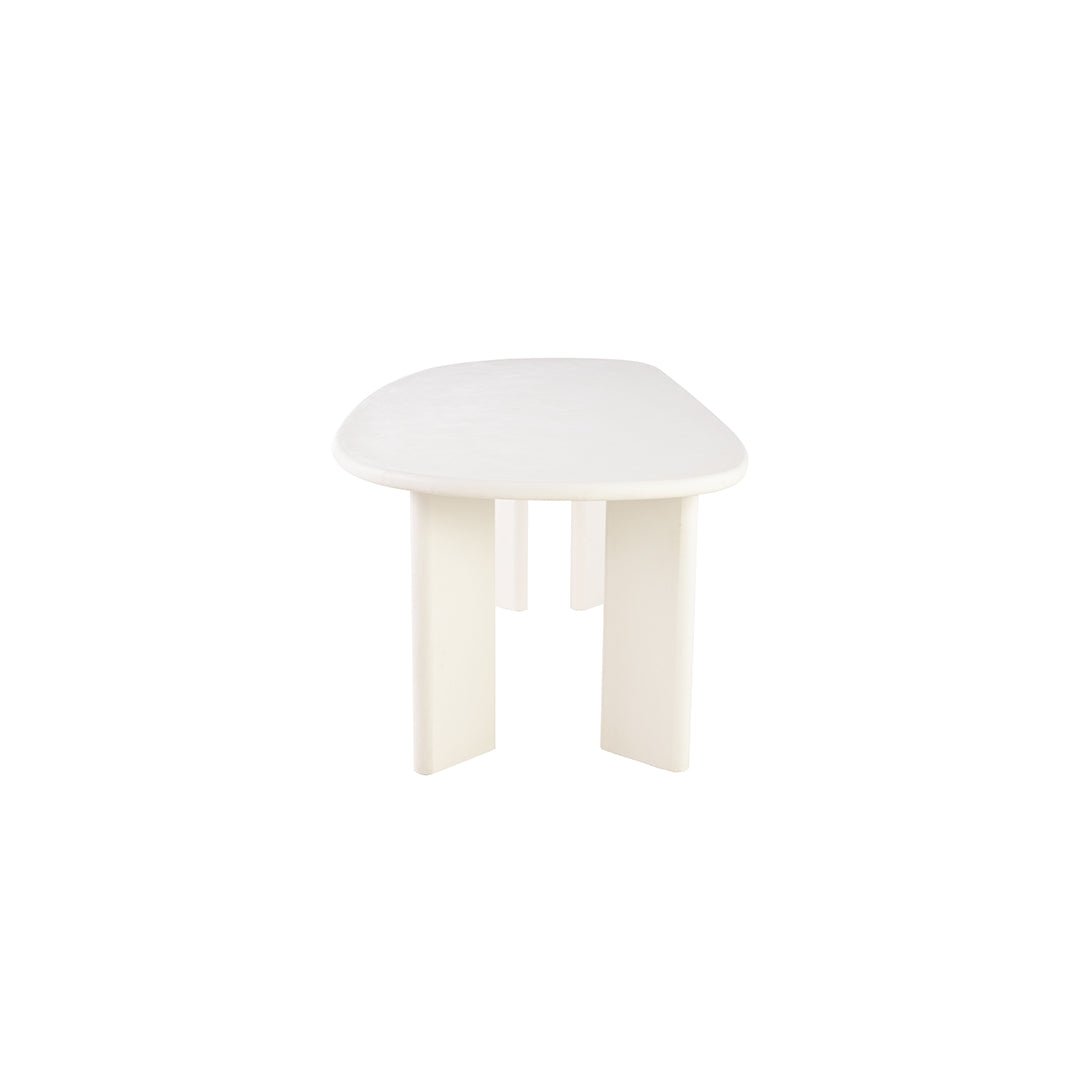 Mangohouten salontafel van microcement met 4 pootjes