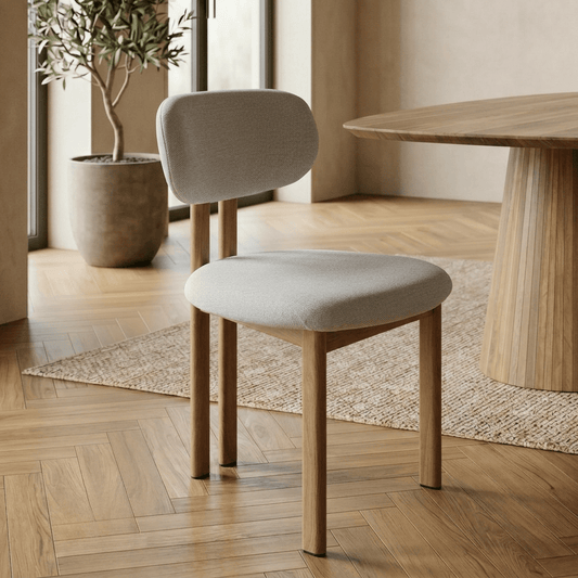 Eetkamerstoel Japandi Noor Beige met eik onderstel Mahom