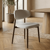 Eetkamerstoel Japandi Kio Beige met walnoot onderstel Mahom