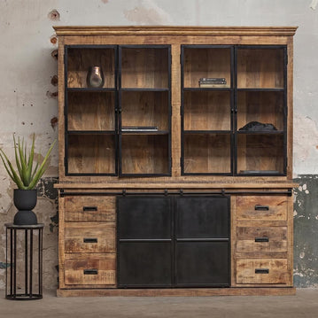 Mangohouten buffetkast