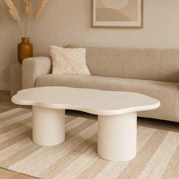 Witte salontafel met brede tafelpoten