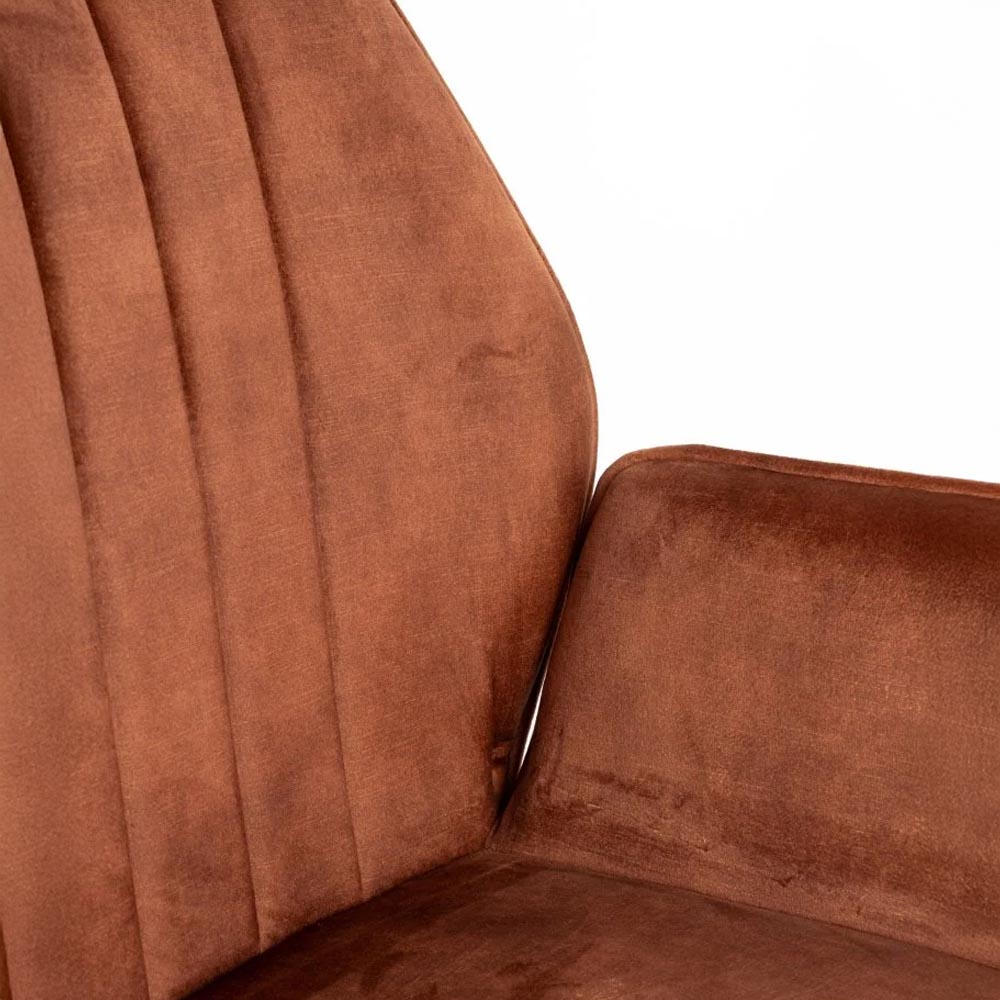 Fauteuil bruin met zwart onderstel