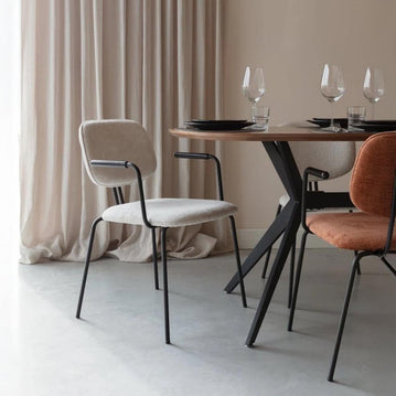 Fauteuil wit met zwart onderstel