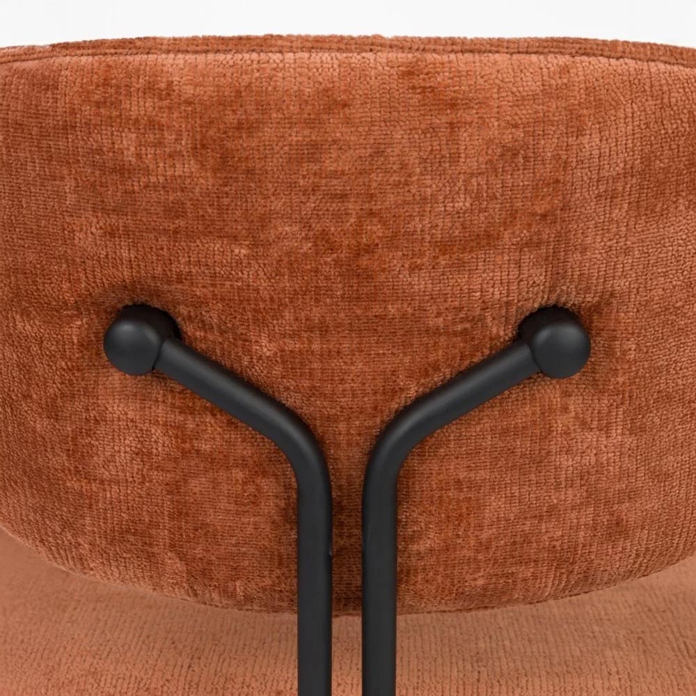 Fauteuil oranje met zwart onderstel