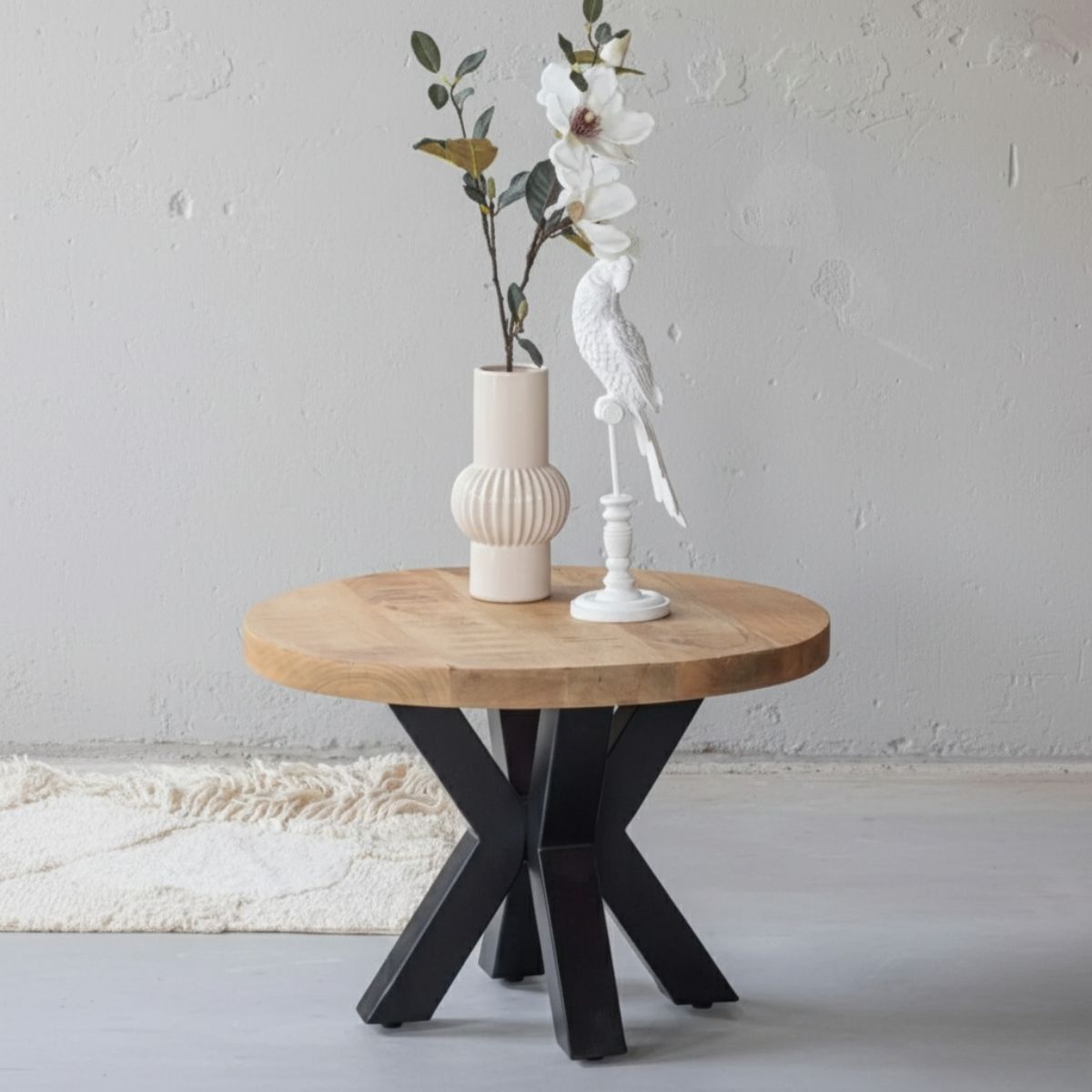 Ronde salontafel van mangohout