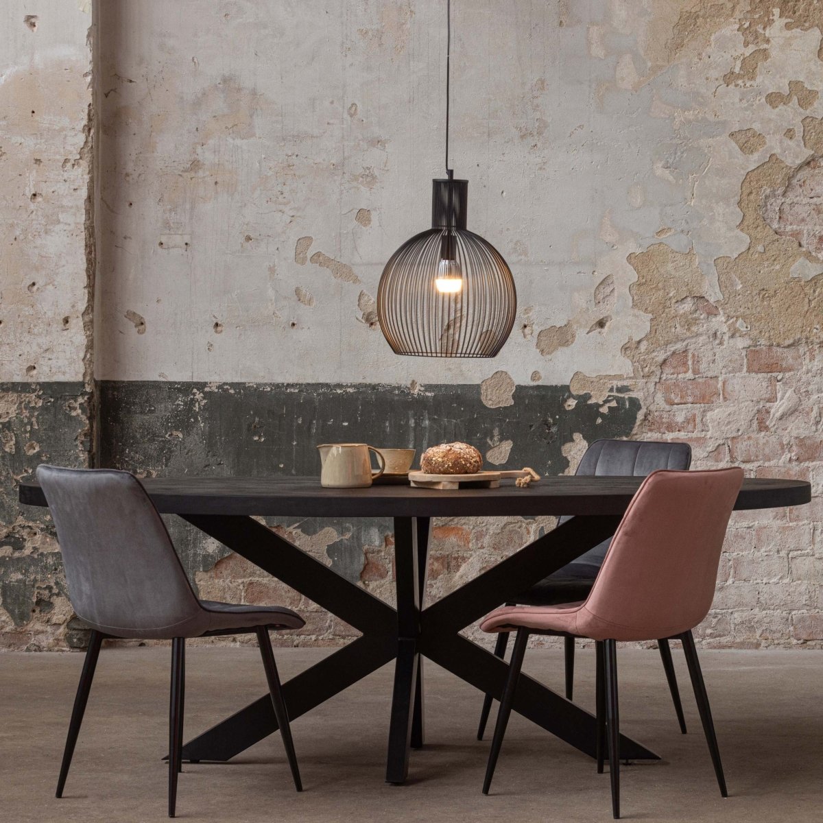 Mangohouten Eettafel Tulsa Black Ovaal 160×90 cm Mahom