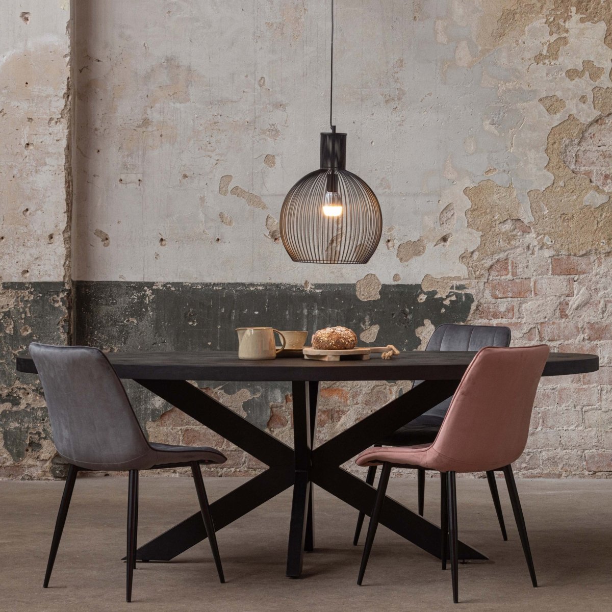 Mangohouten Eettafel Tulsa Black Ovaal 260×120 cm Mahom