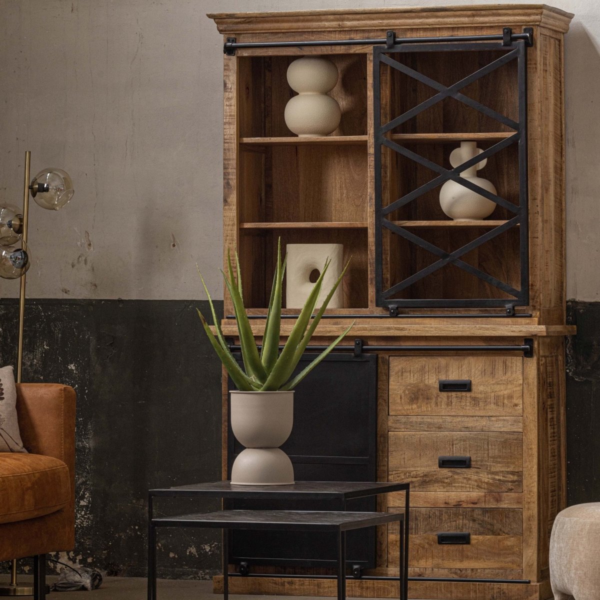 Mangohouten Buffetkast  100 cm 