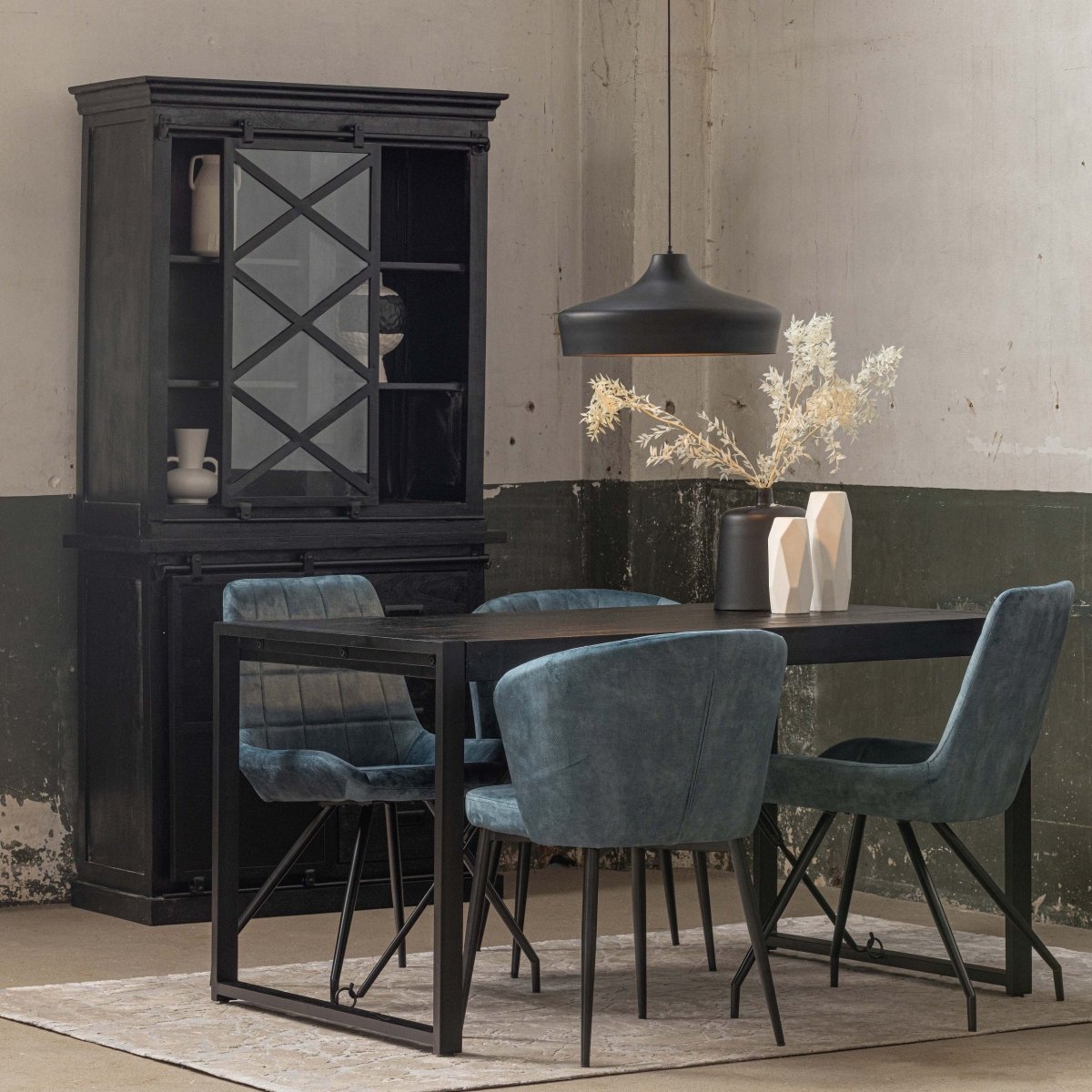 Mangohouten Buffetkast Black 